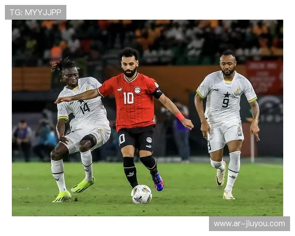 非洲杯埃及1-0胜南非，萨拉赫争议红牌后球队少一人守住胜果